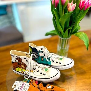 Limited Converse x Scooby-Doo Collaboration (Womens 9.5/Mens 7.5)